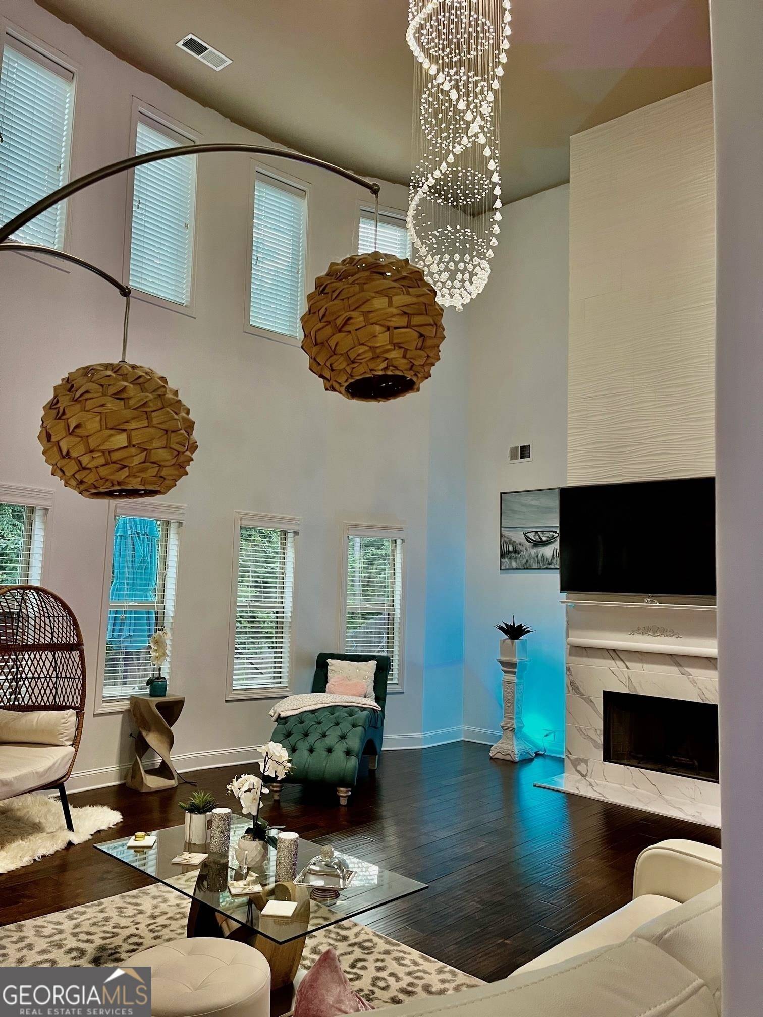 West Point, GA 31833,156 Stocks CIR