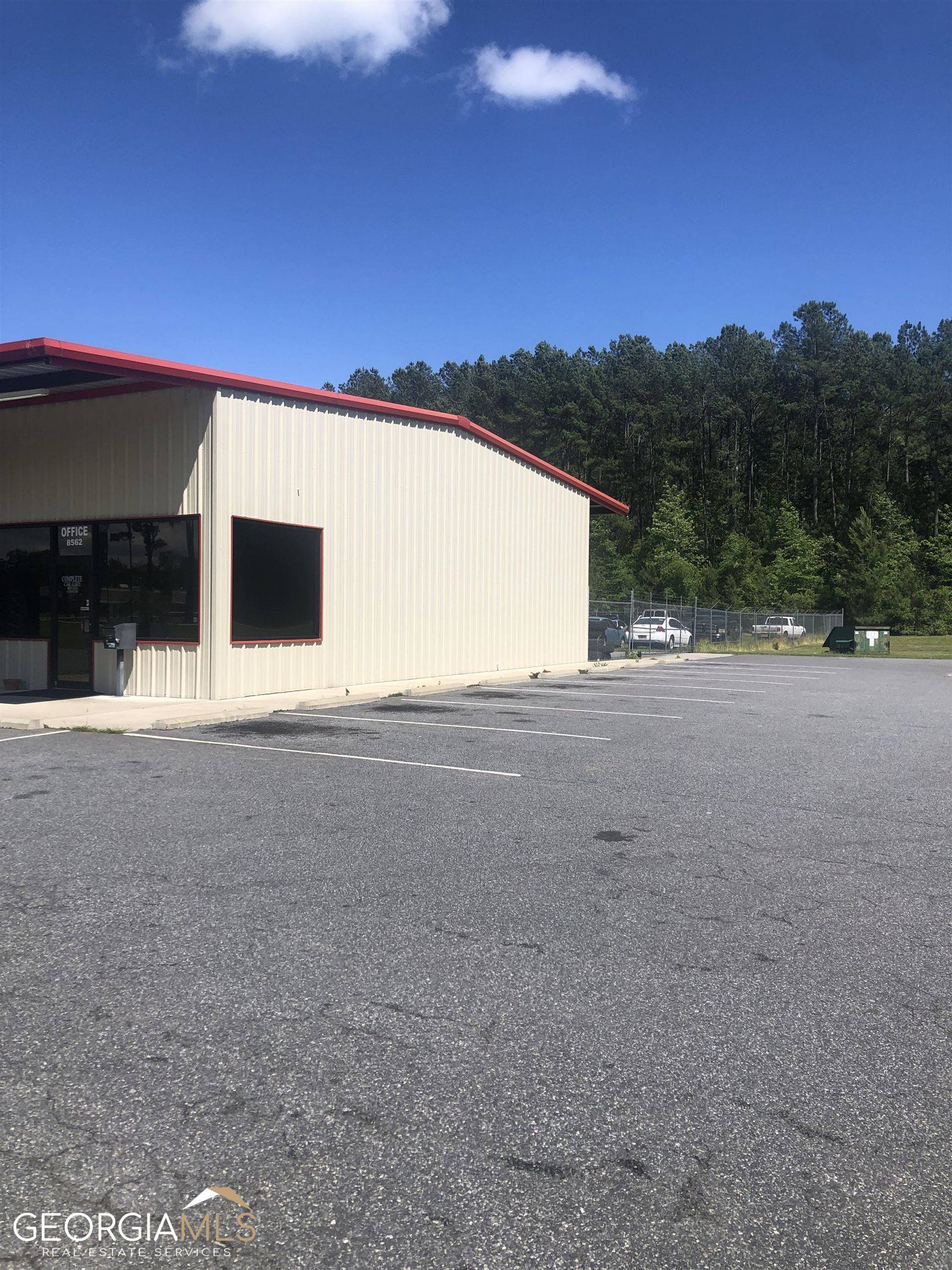 Claxton, GA 30417,8562 N Us Hwy 301