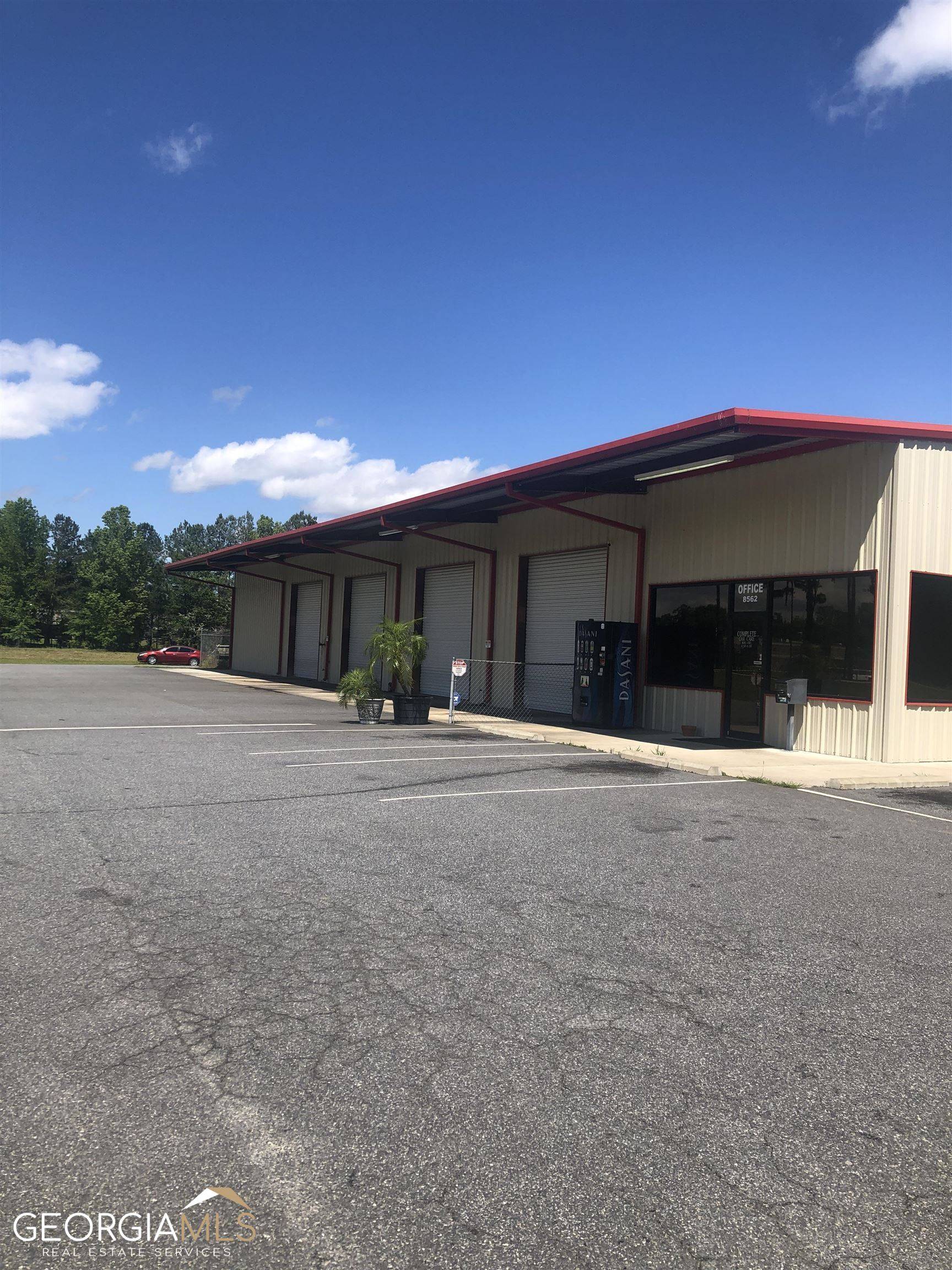 Claxton, GA 30417,8562 N Us Hwy 301