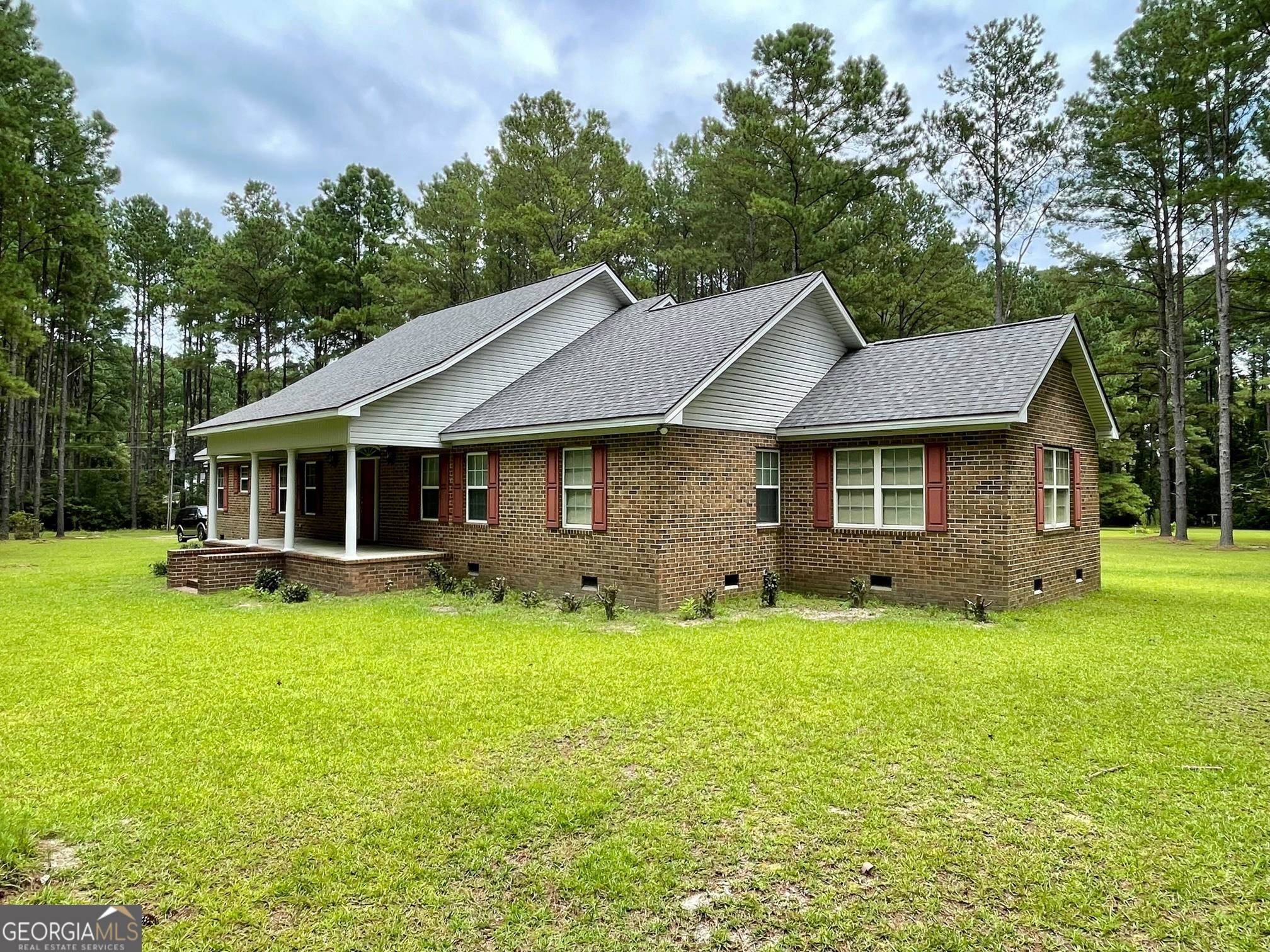 Statesboro, GA 30458,890 Akins Pond RD