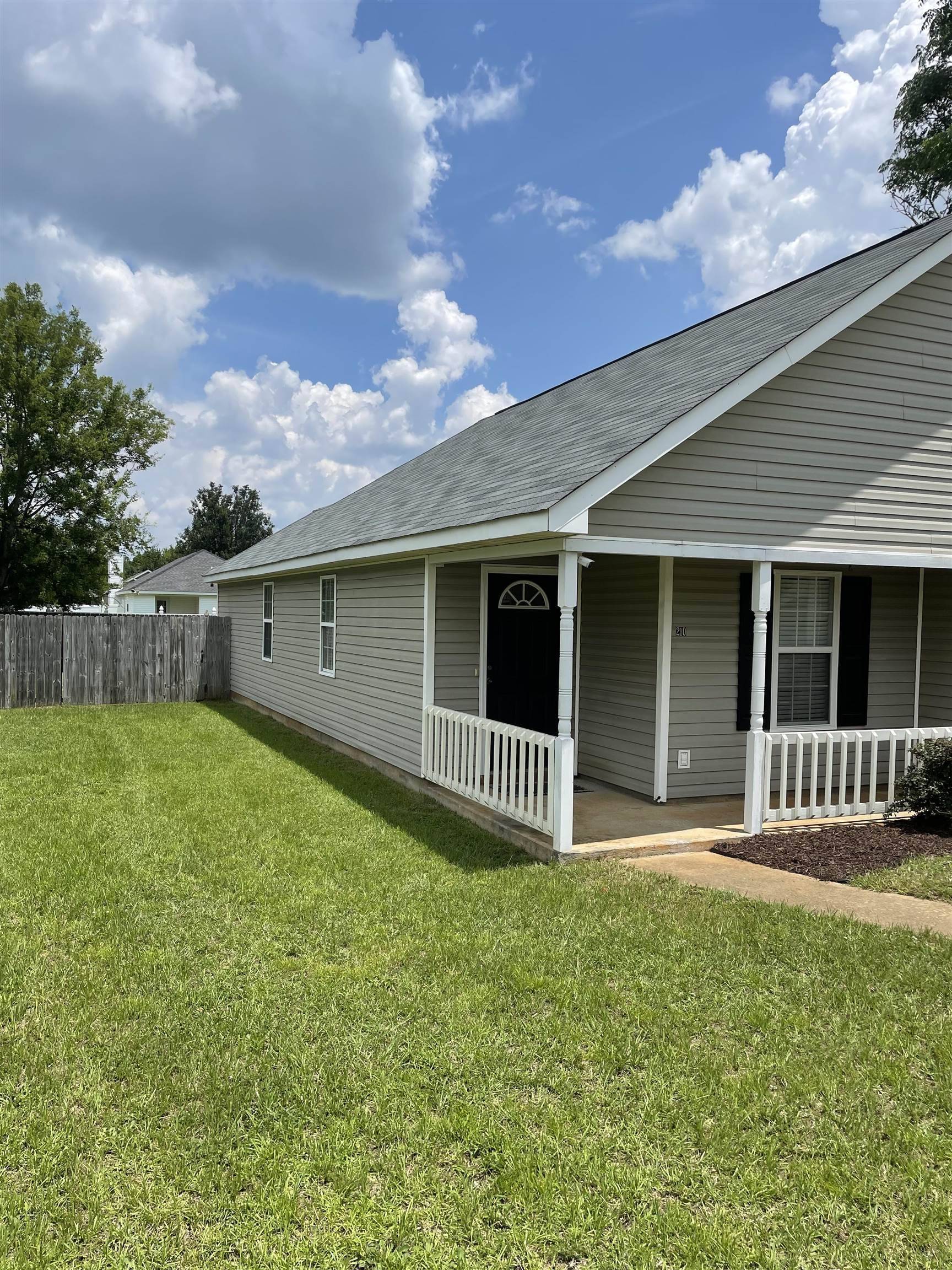 Warner Robins, GA 31005,210 Strawbridge LN