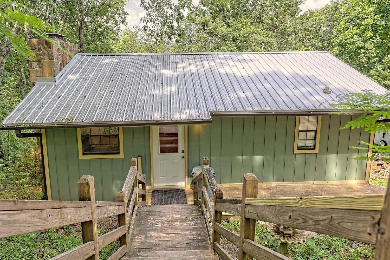 Hiawassee, GA 30546,1089 Sky Hawk Mountain Road