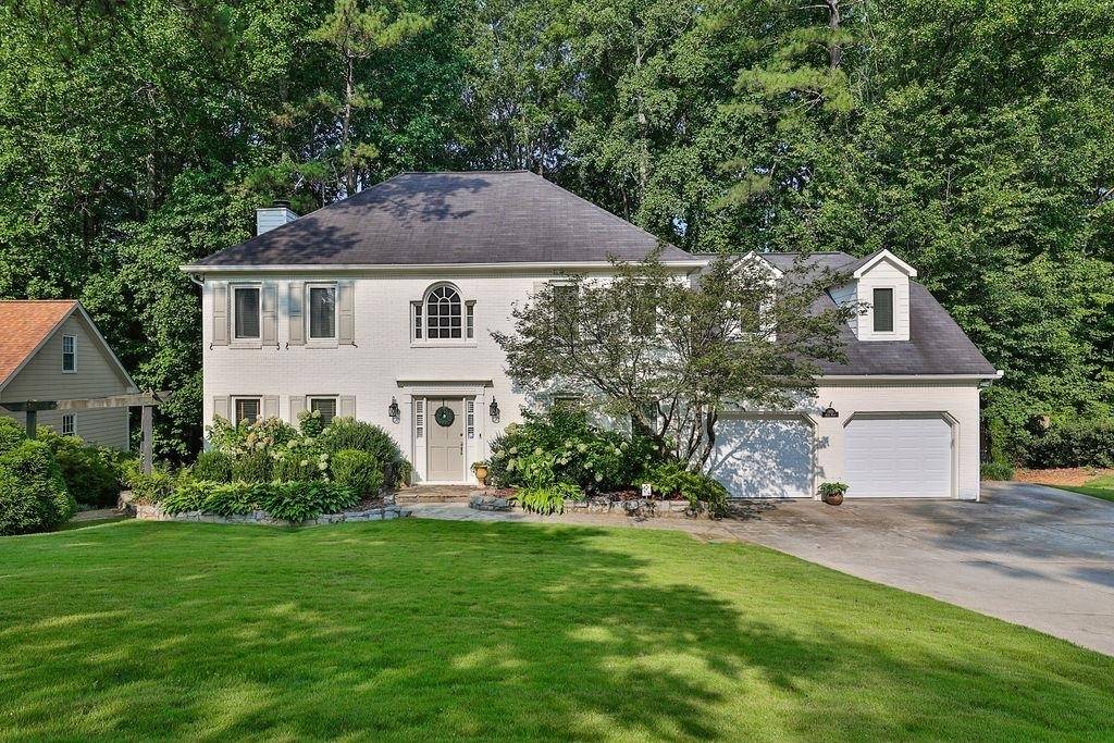 Roswell, GA 30075,1920 Bridle Ridge