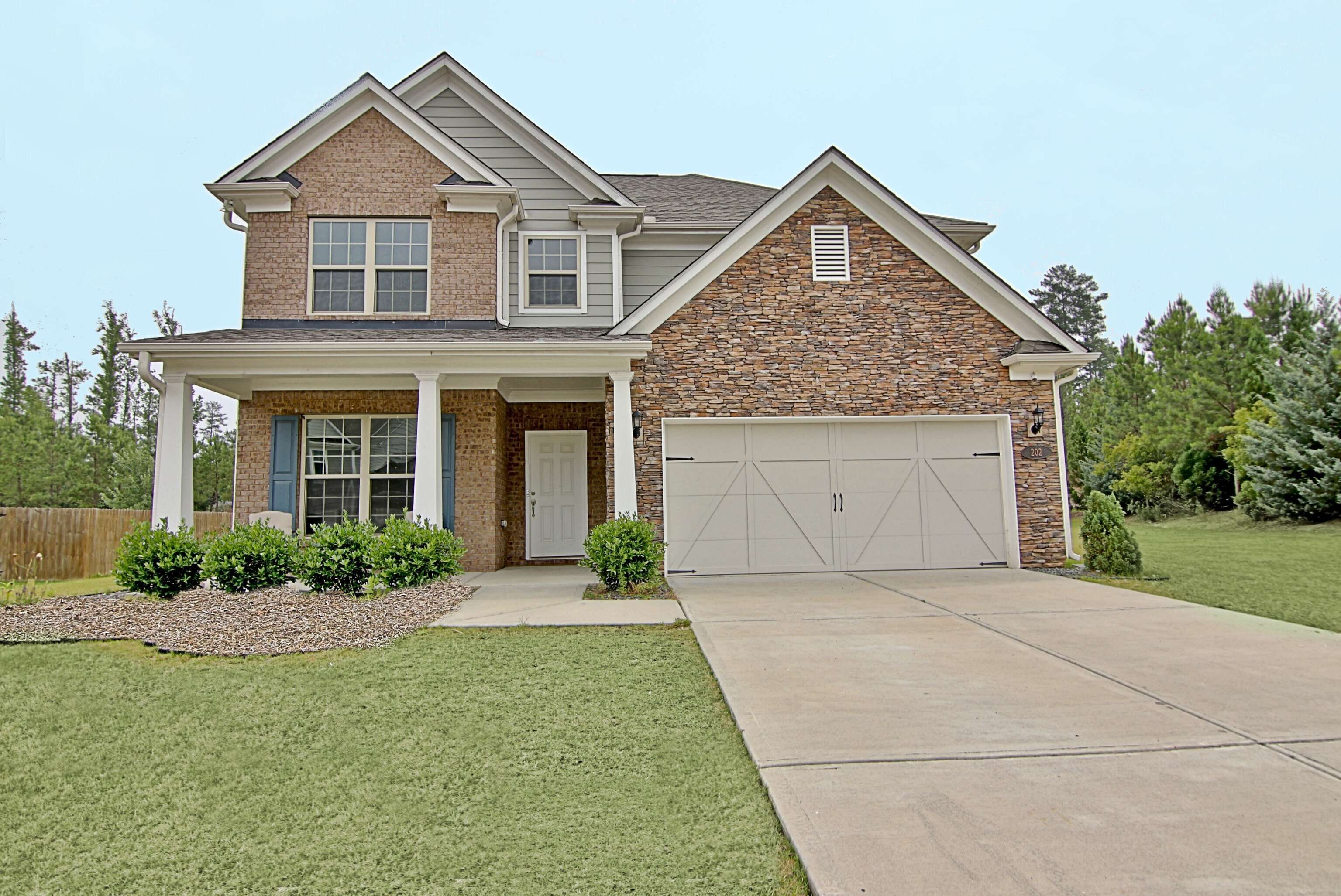 Peachtree City, GA 30269,202 Roundwood