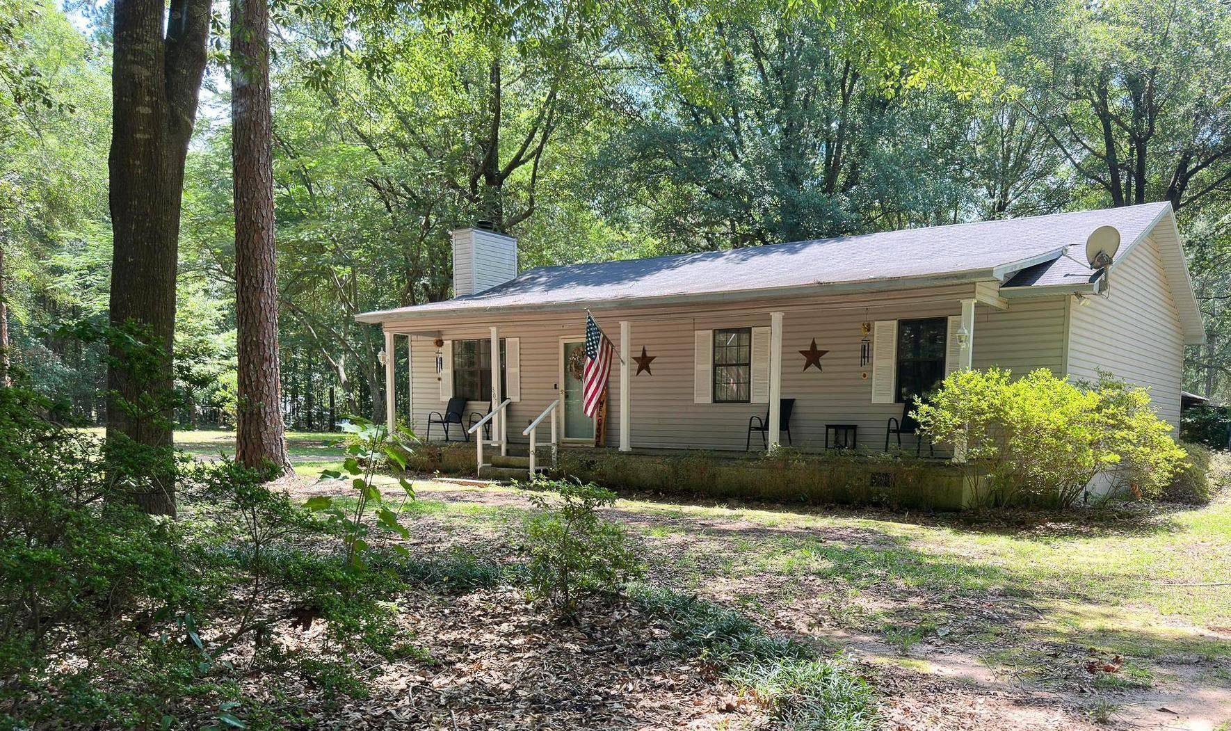 Montezuma, GA 31063,807 Lakeview