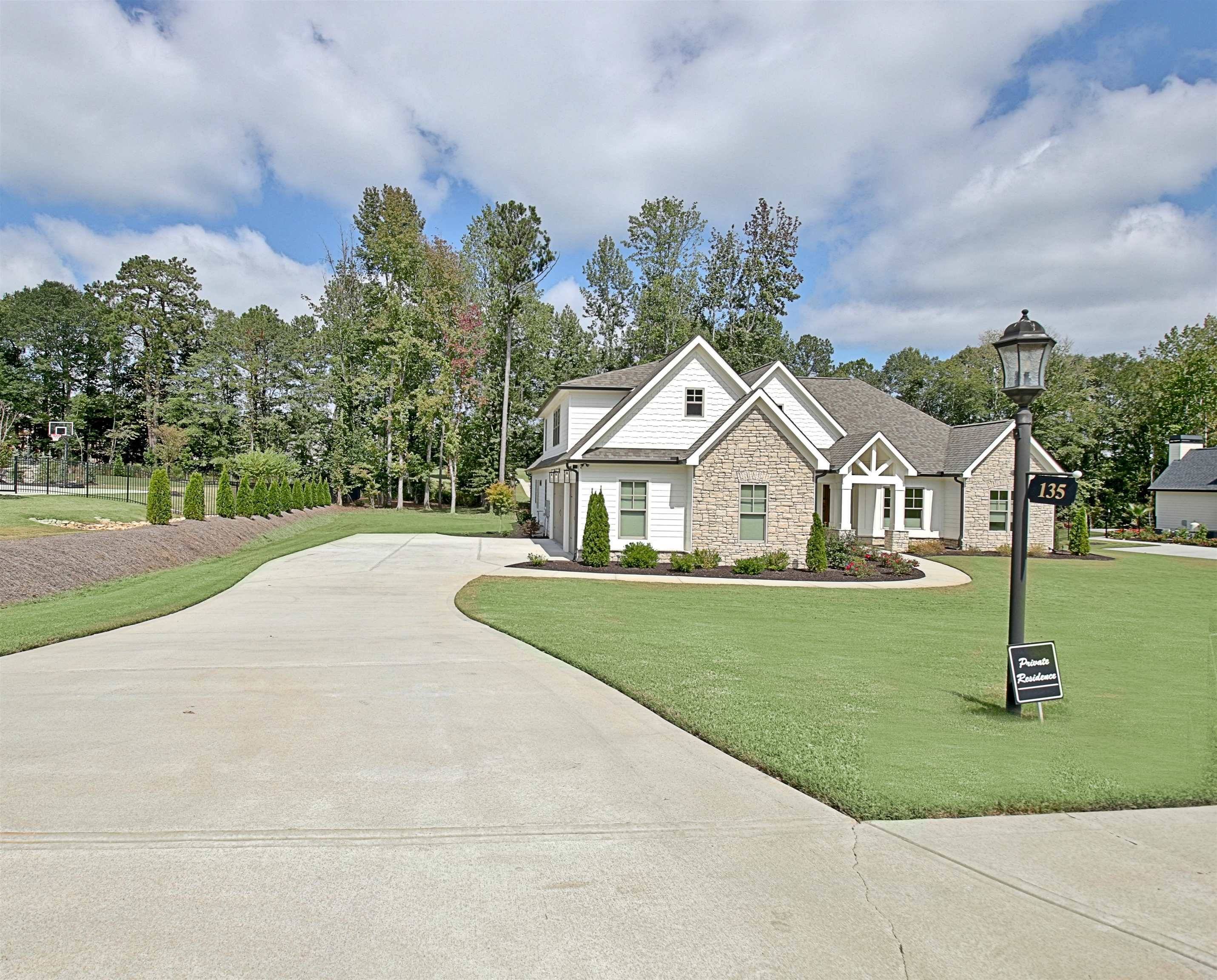 Tyrone, GA 30290,135 Dean DR