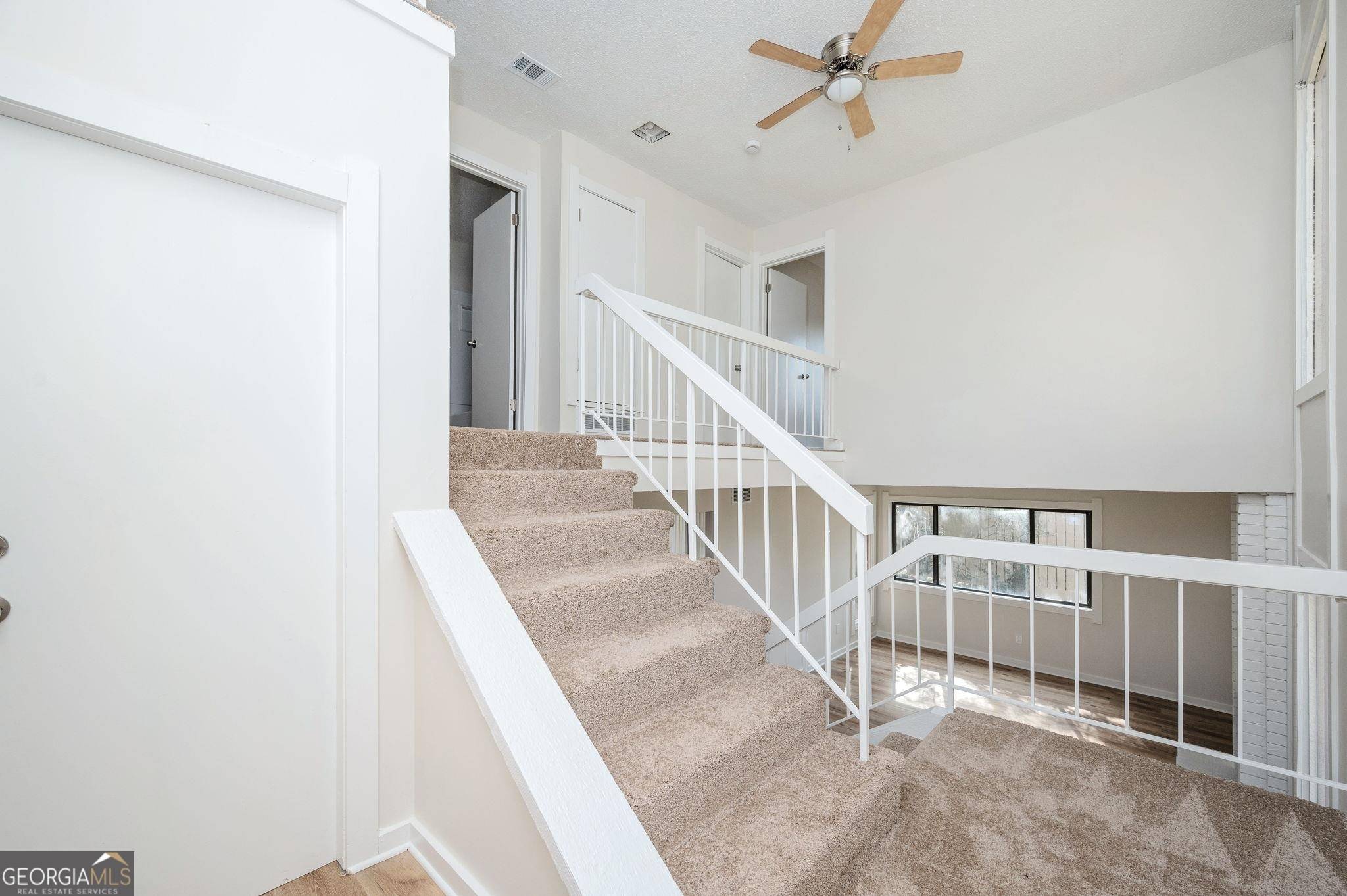 Stone Mountain, GA 30088,1086 Village Main ST