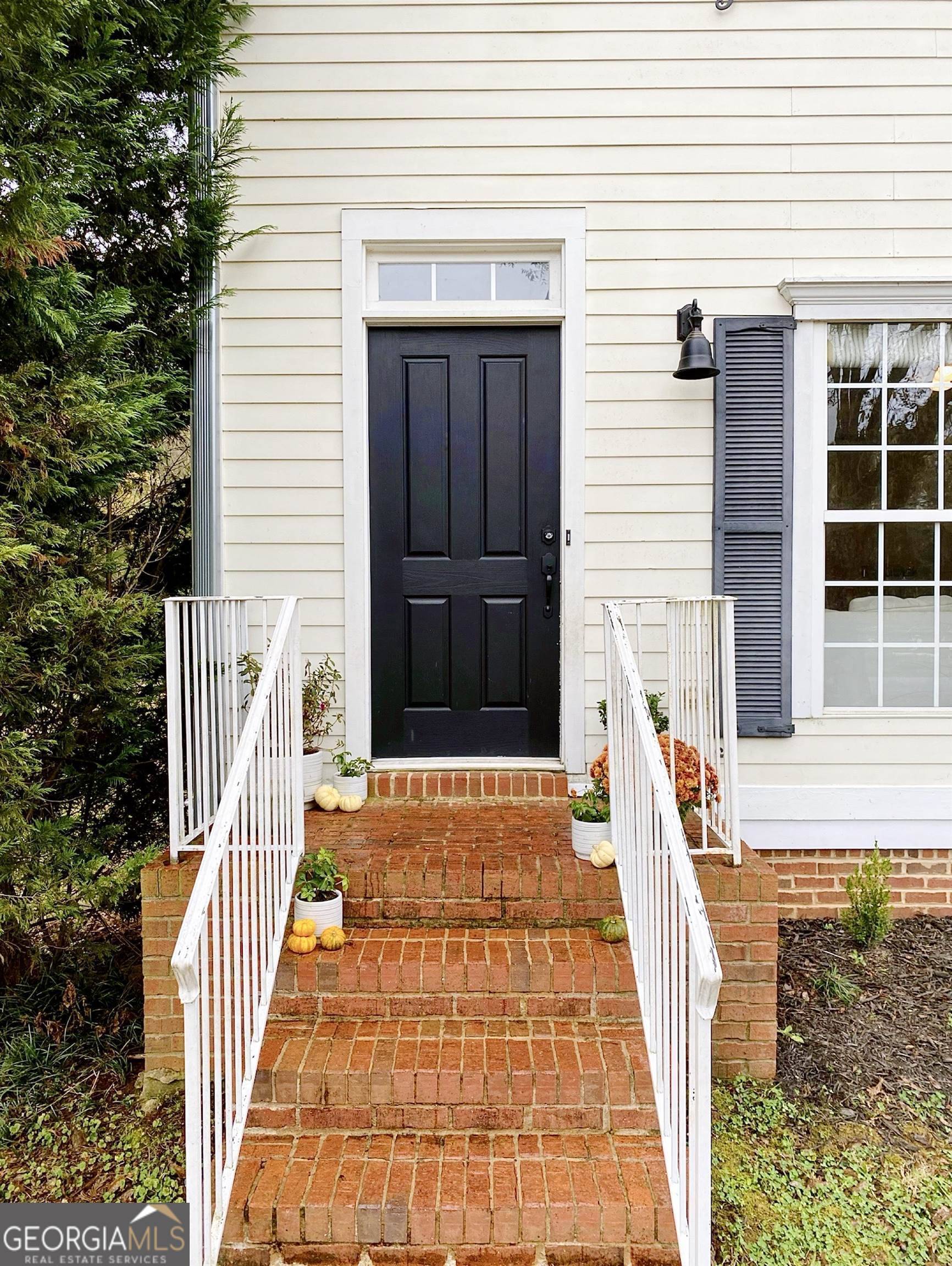 Oxford, GA 30054,110 E Bonnell ST