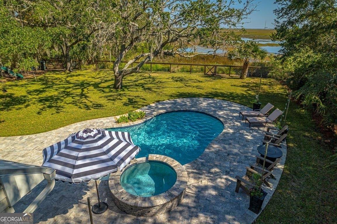 St. Simons, GA 31522,520 Wesley Oak CIR