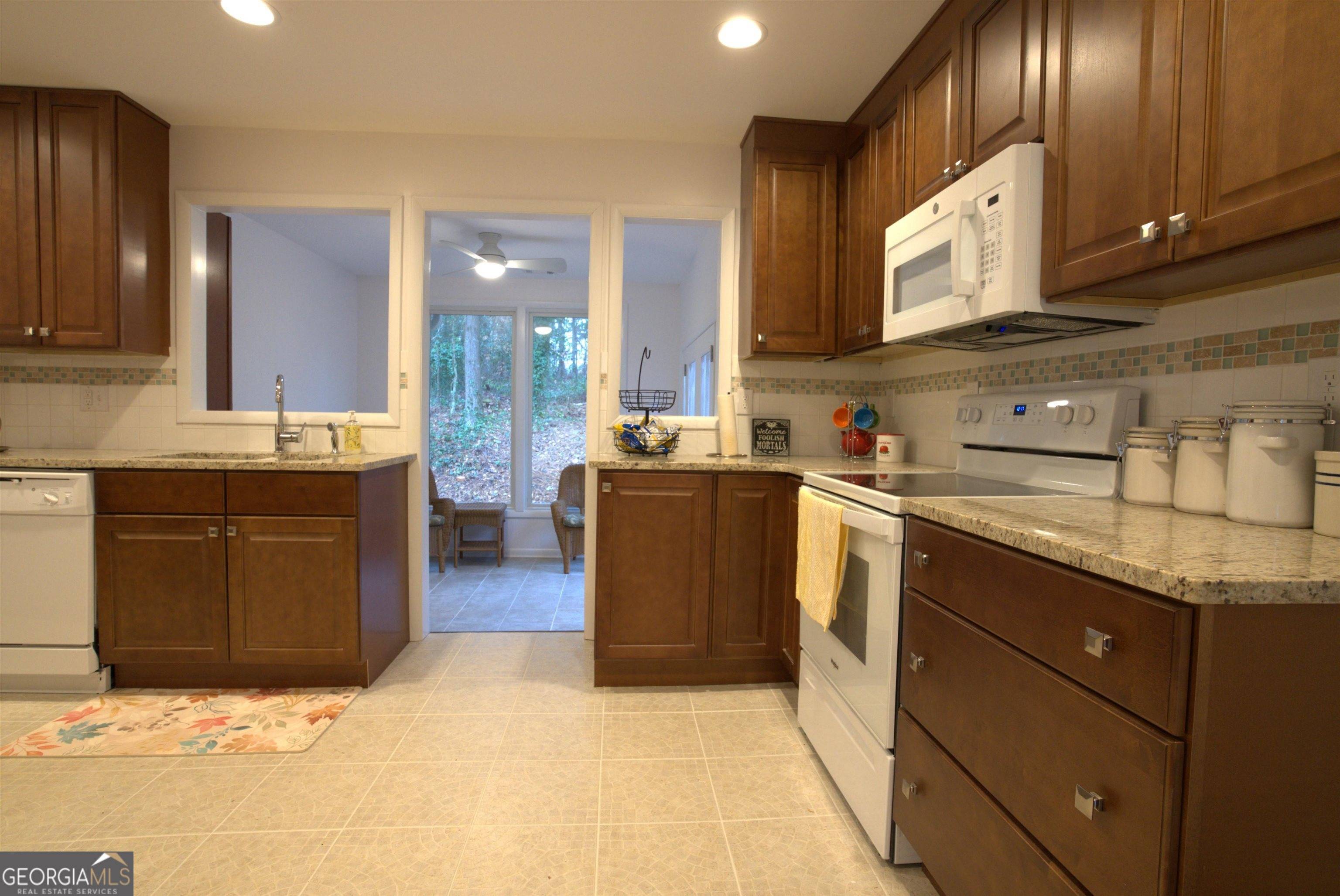 East Point, GA 30344,2830 Lancaster DR