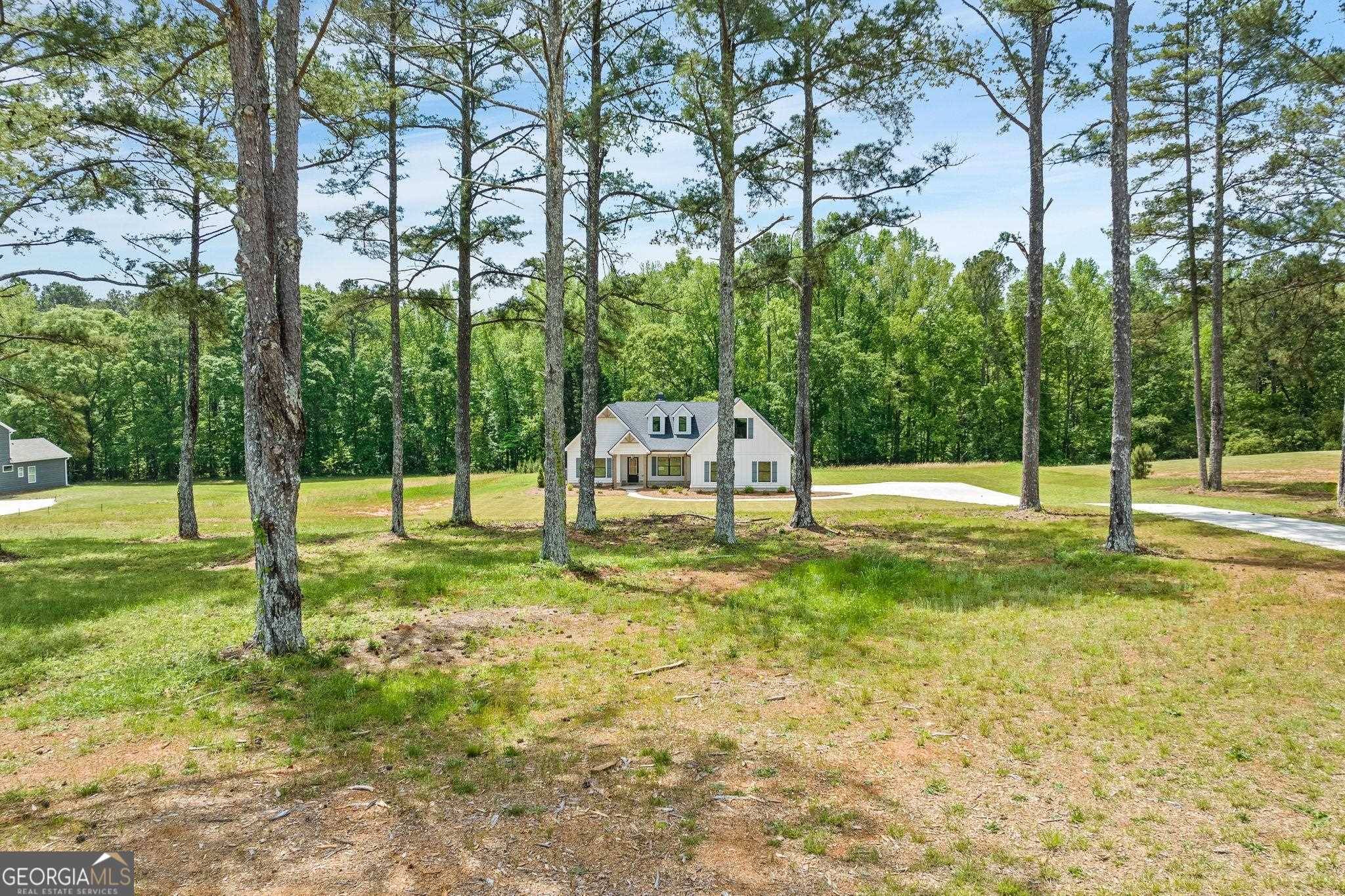 Williamson, GA 30292,204 Lake Point DR