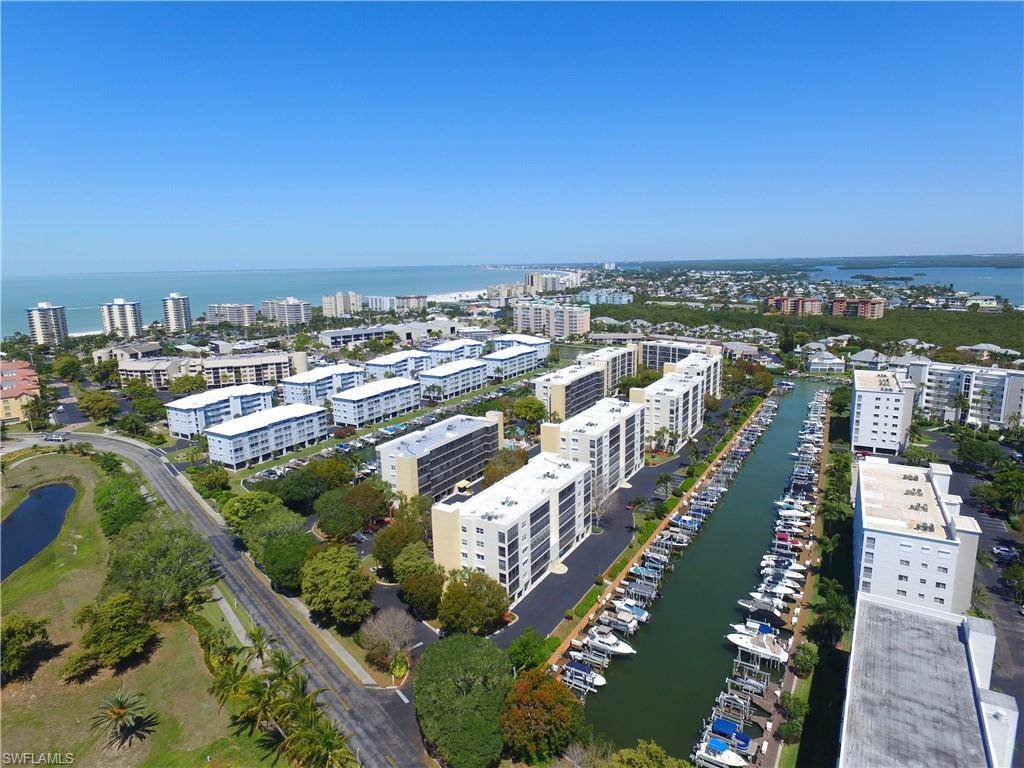 Fort Myers Beach, FL 33931,4401 Bay Beach LN #833