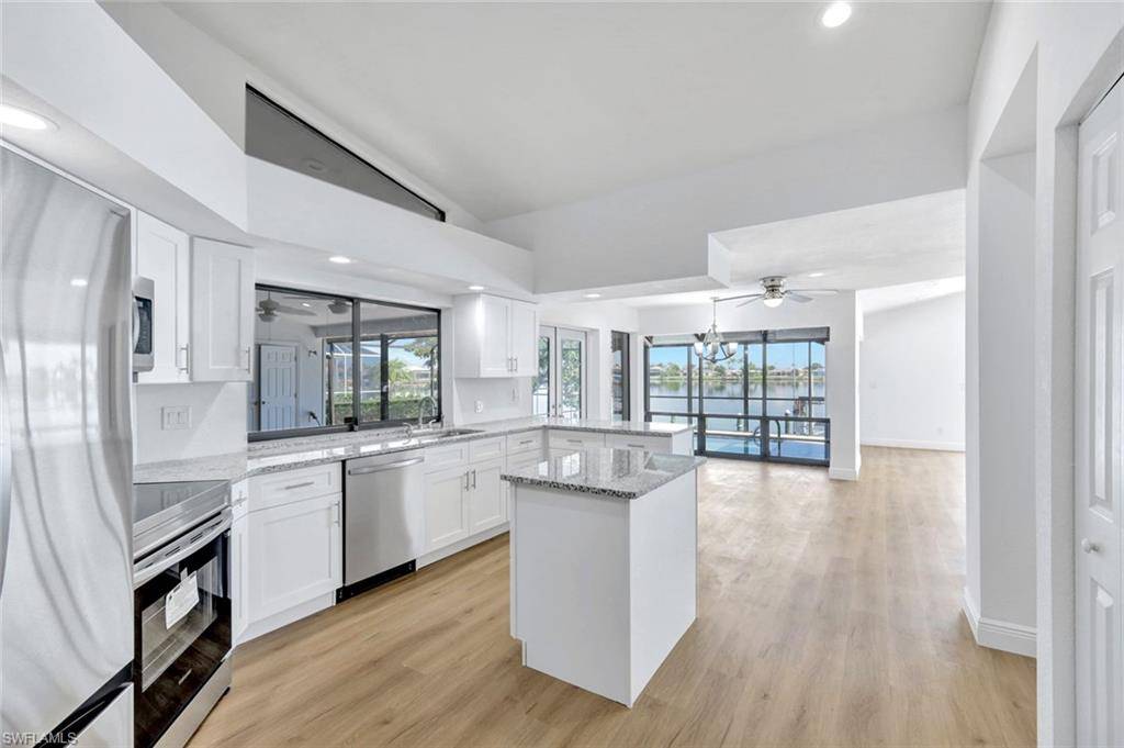 Cape Coral, FL 33914,421 SW 51st TER