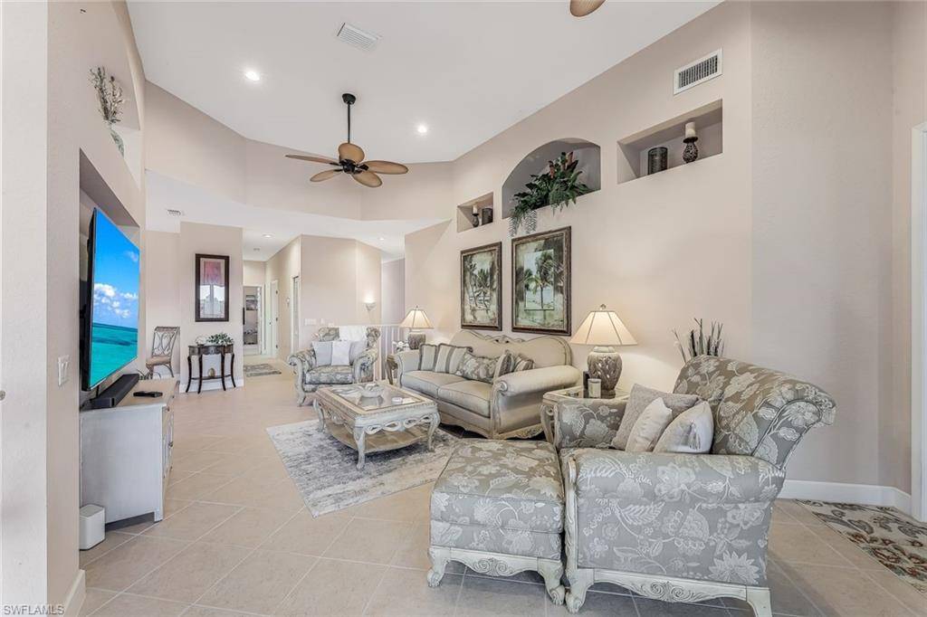 Fort Myers, FL 33908,16580 Crownsbury WAY #202
