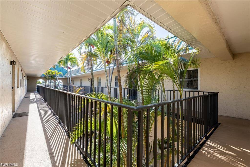 Cape Coral, FL 33904,3905 Del Prado BLVD S #D201