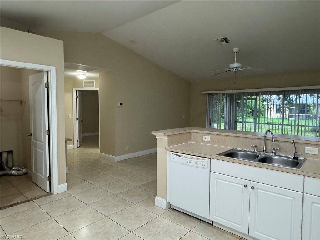 Lehigh Acres, FL 33976,3105 44th ST SW
