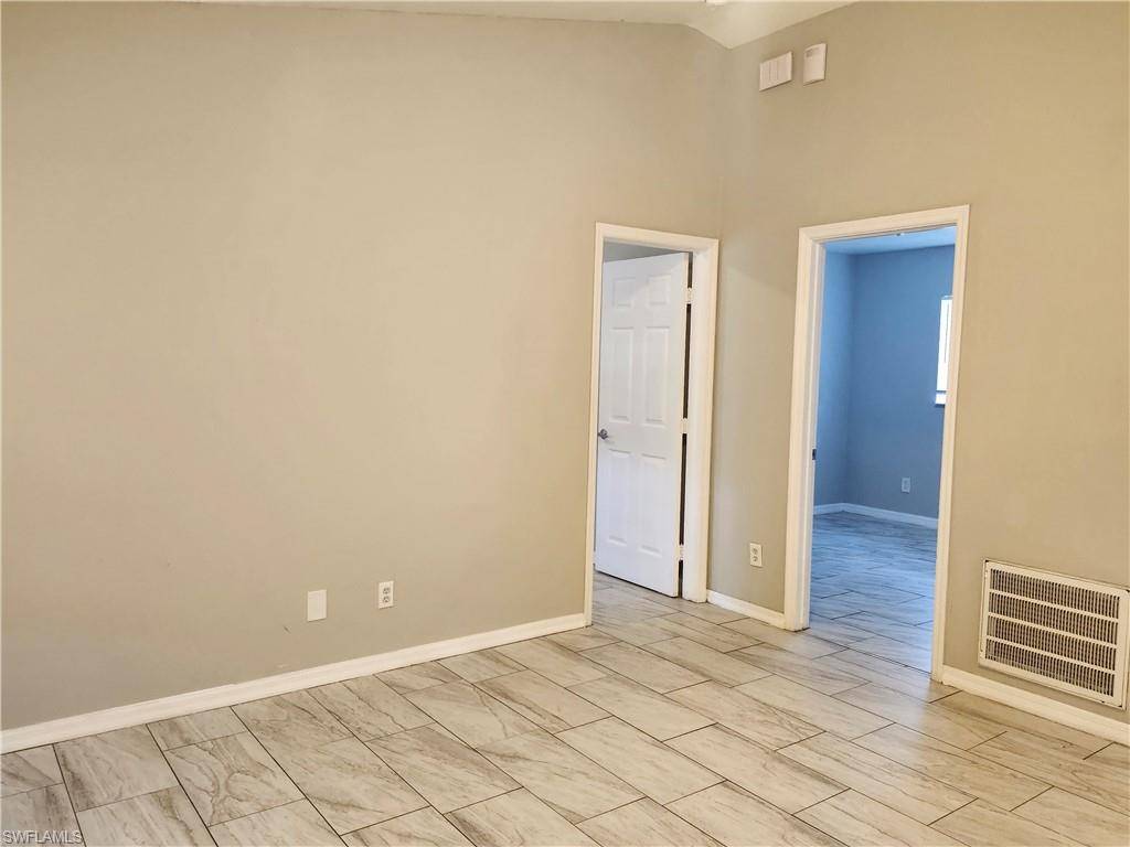 Lehigh Acres, FL 33973,4527 19th ST SW
