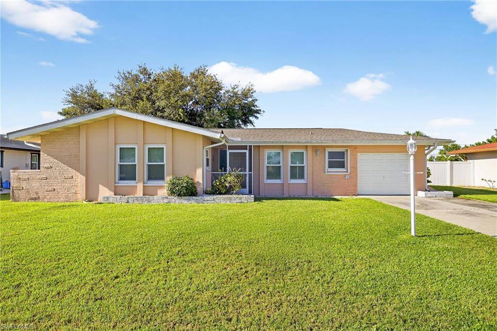 Cape Coral, FL 33904,1216 SE 27th ST