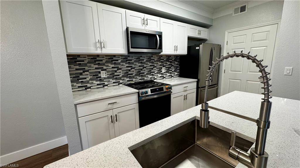Fort Myers, FL 33913,11530 Villa Grand #1101