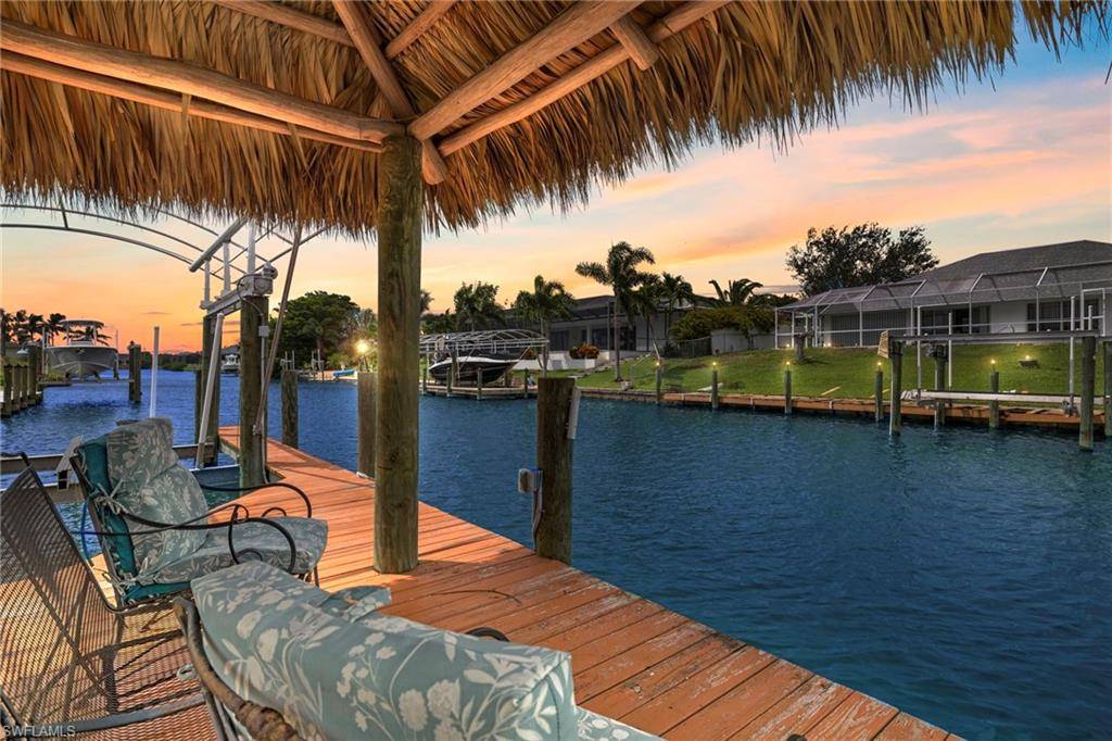 Cape Coral, FL 33990,1023 SE 15th ST