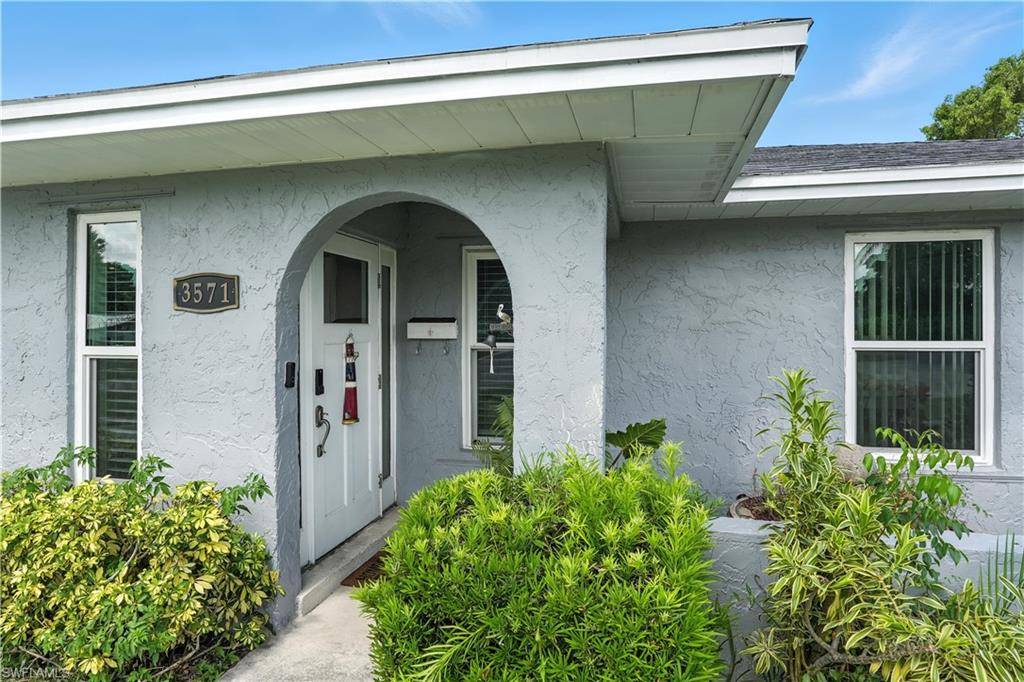 Naples, FL 34105,3571 Santiago WAY