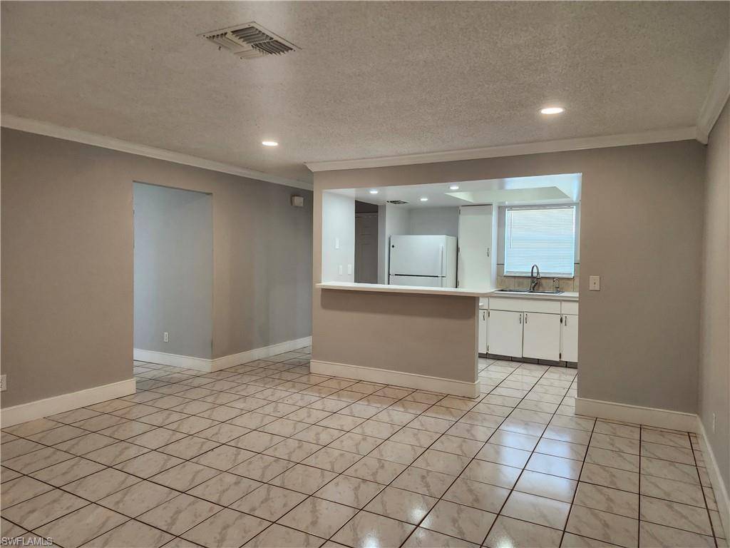 Cape Coral, FL 33990,1111 SE 9th CT #A