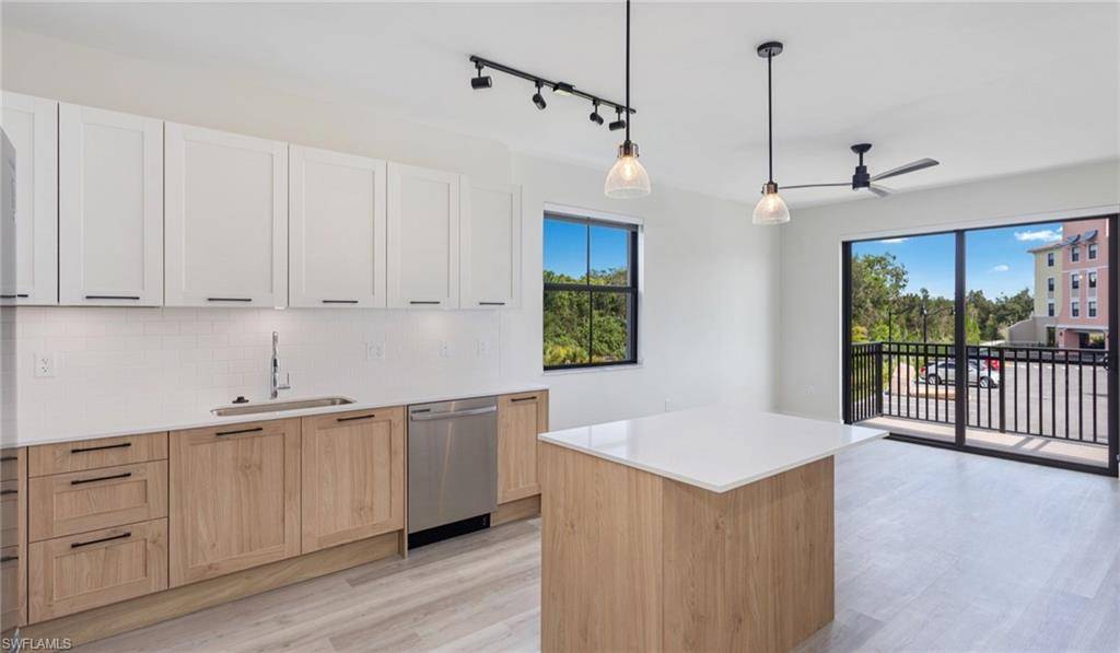 Estero, FL 33928,22980 Vista Edera CIR #3-407
