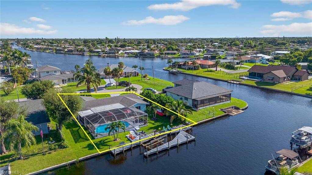 Cape Coral, FL 33904,138 SE 40th ST
