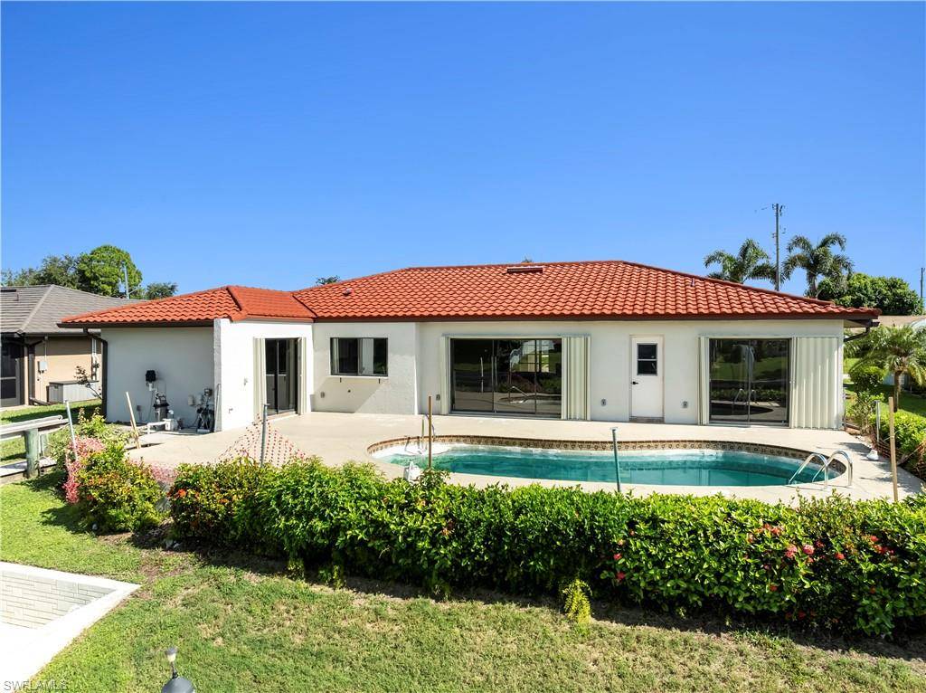 Cape Coral, FL 33990,920 SE 16th TER