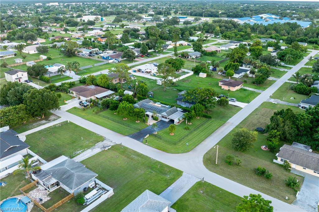 Lehigh Acres, FL 33936,402 E Cleveland LN