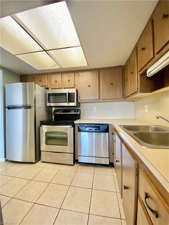 Fort Myers, FL 33901,3704 Broadway #317