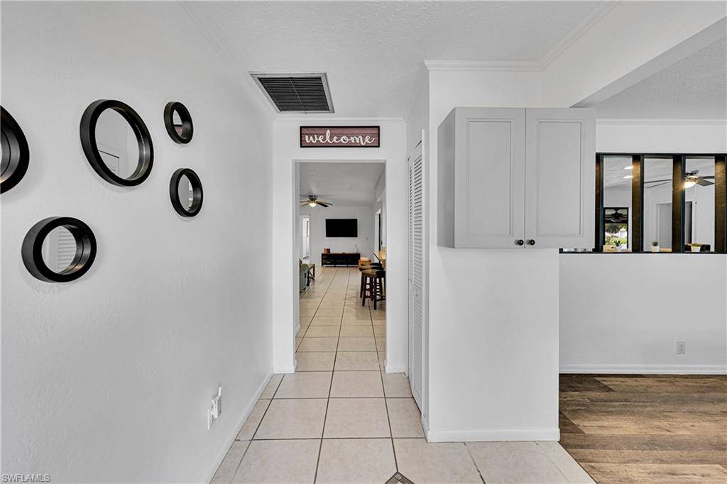 Cape Coral, FL 33990,1104 SE 16th TER