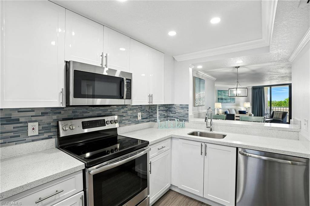 Marco Island, FL 34145,440 Seaview CT #201