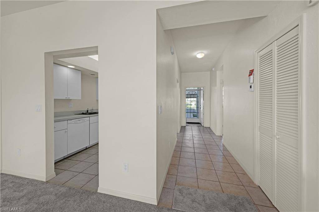 Fort Myers, FL 33919,14211 Patty Berg DR #101