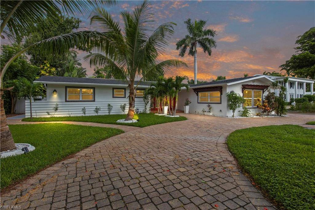 Fort Myers, FL 33901,2702 McGregor BLVD