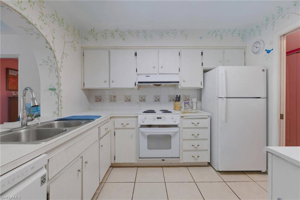 Naples, FL 34112,3119 Boca Ciega DR #B8