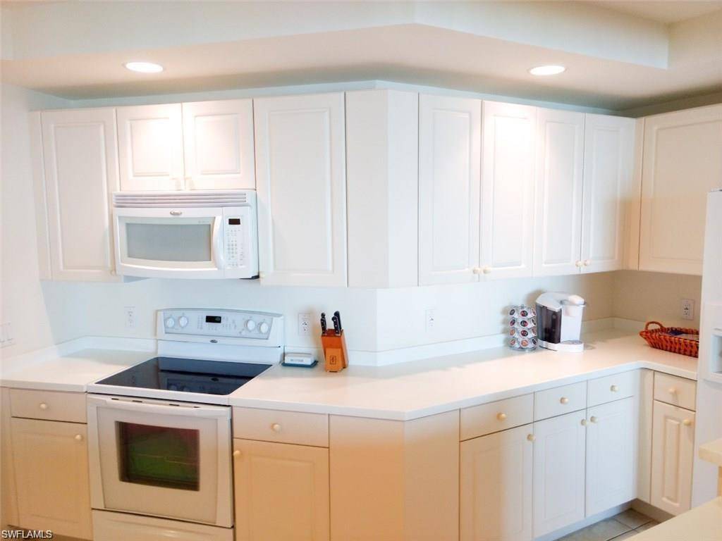 Fort Myers, FL 33916,2743 1st ST #2203