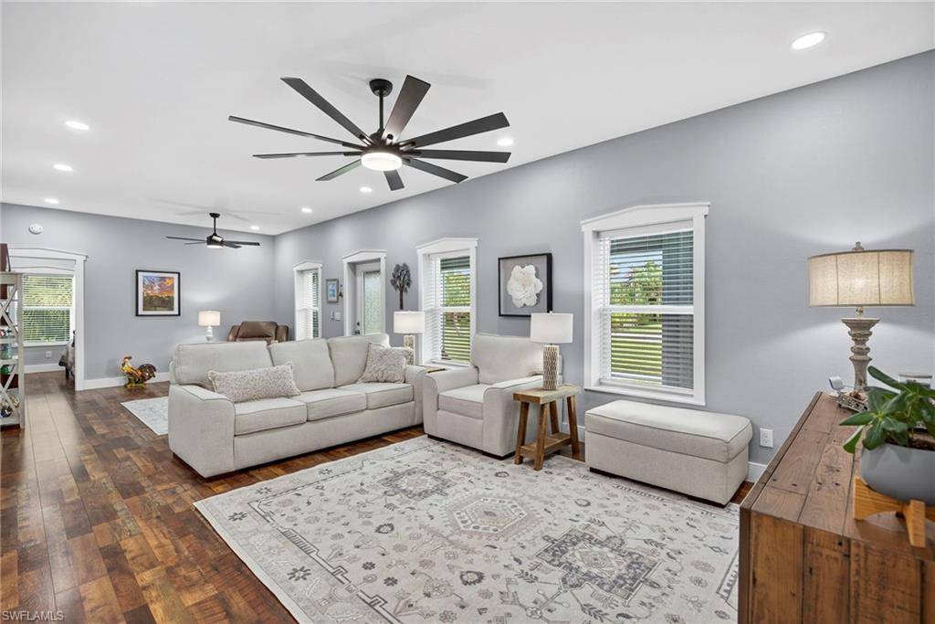 Fort Myers, FL 33905,3824 Helms CT