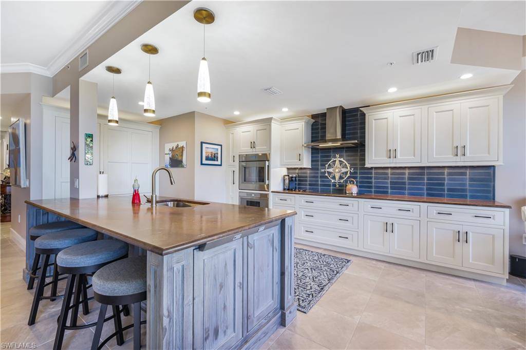 Cape Coral, FL 33914,6081 Silver King BLVD #404