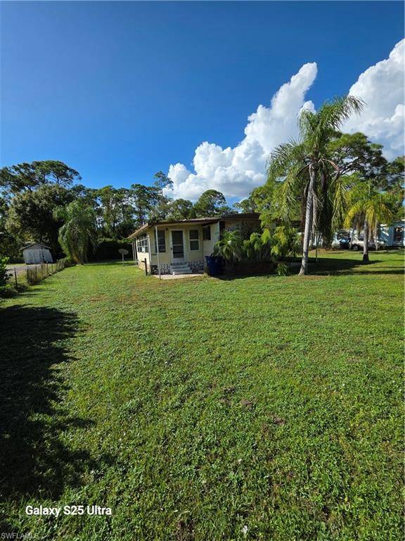 North Fort Myers, FL 33917,18381 Wayne DR