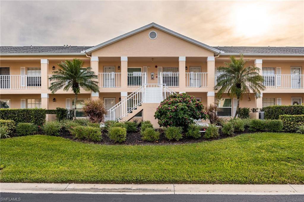 Naples, FL 34110,774 Wiggins Lake DR #204