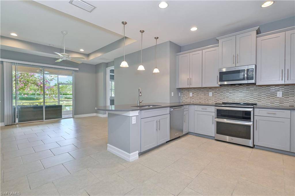 Fort Myers, FL 33916,3571 Brittons CT