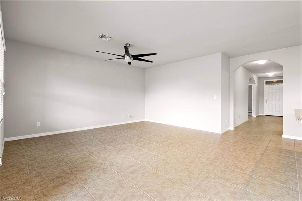 Alva, FL 33920,15268 Yellow Wood DR