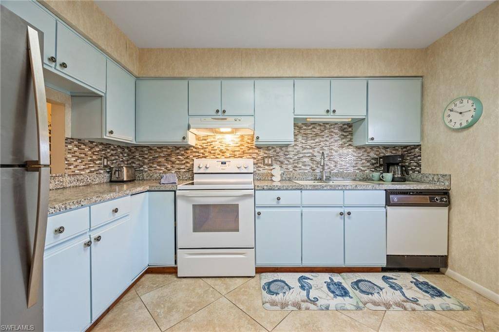 Fort Myers, FL 33919,6823 Sandtrap DR