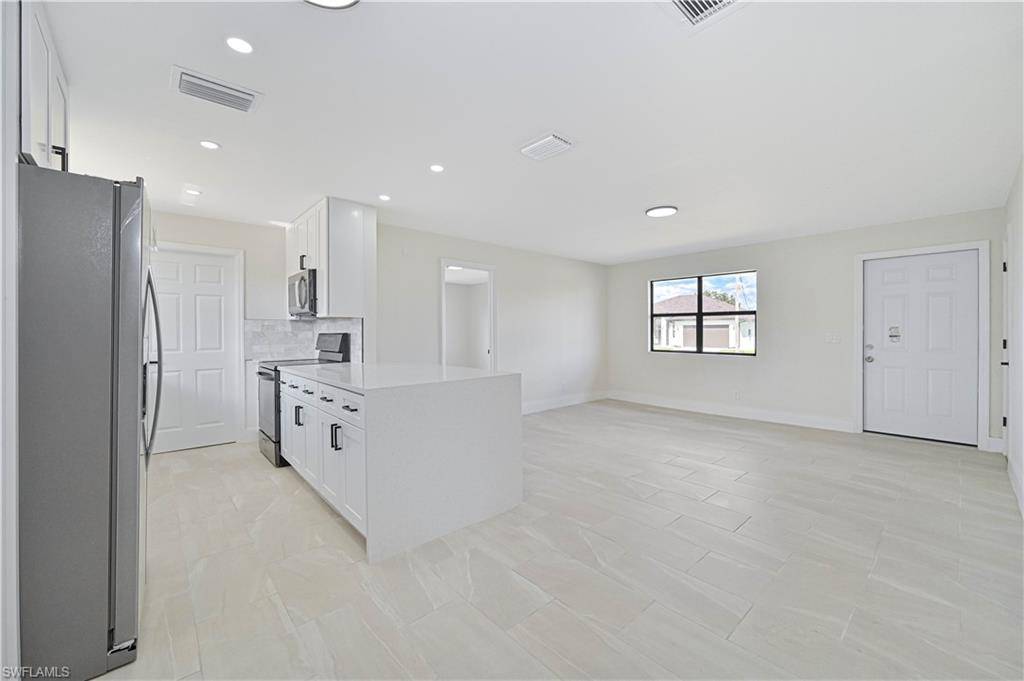 Lehigh Acres, FL 33976,3301 38th ST SW