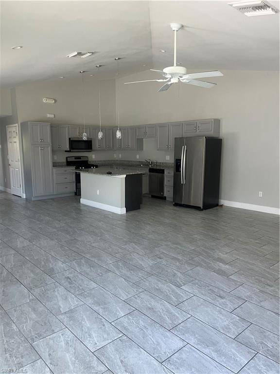 Labelle, FL 33935,154 Village CIR