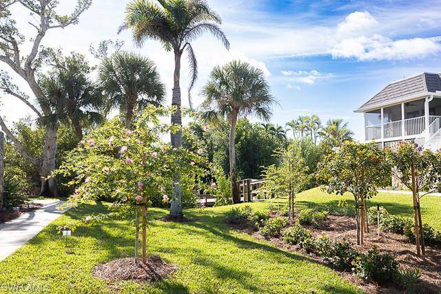 Sanibel, FL 33957,601 Periwinkle WAY #D5