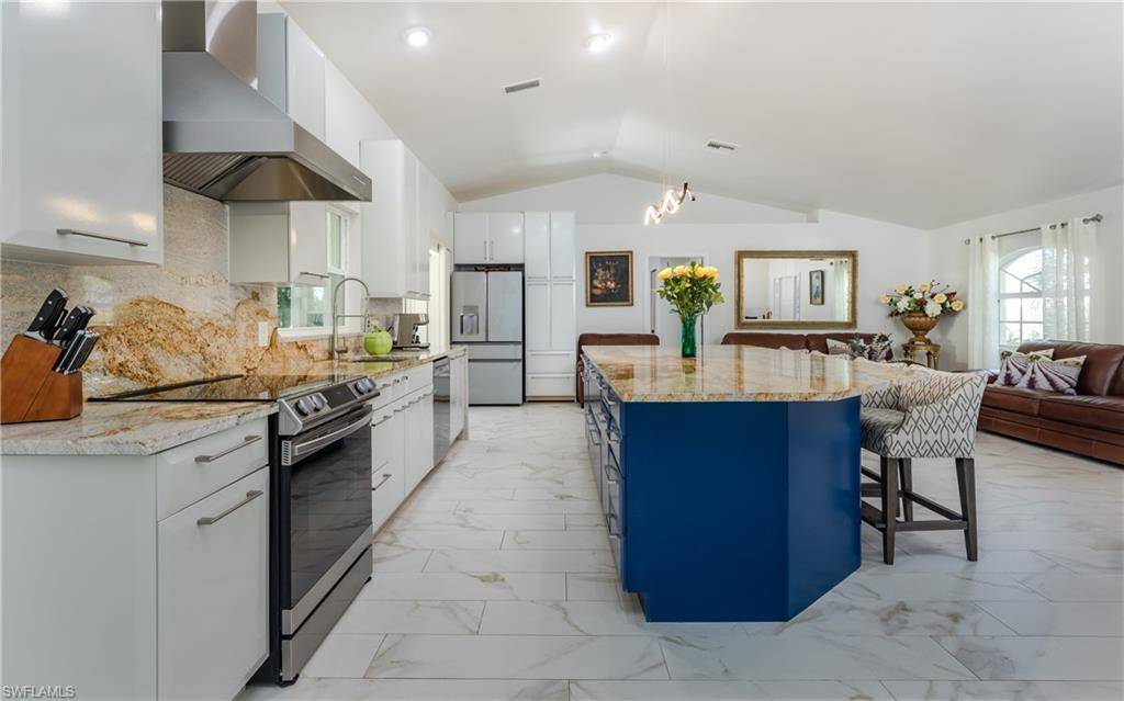 Cape Coral, FL 33904,206 SE 28th TER