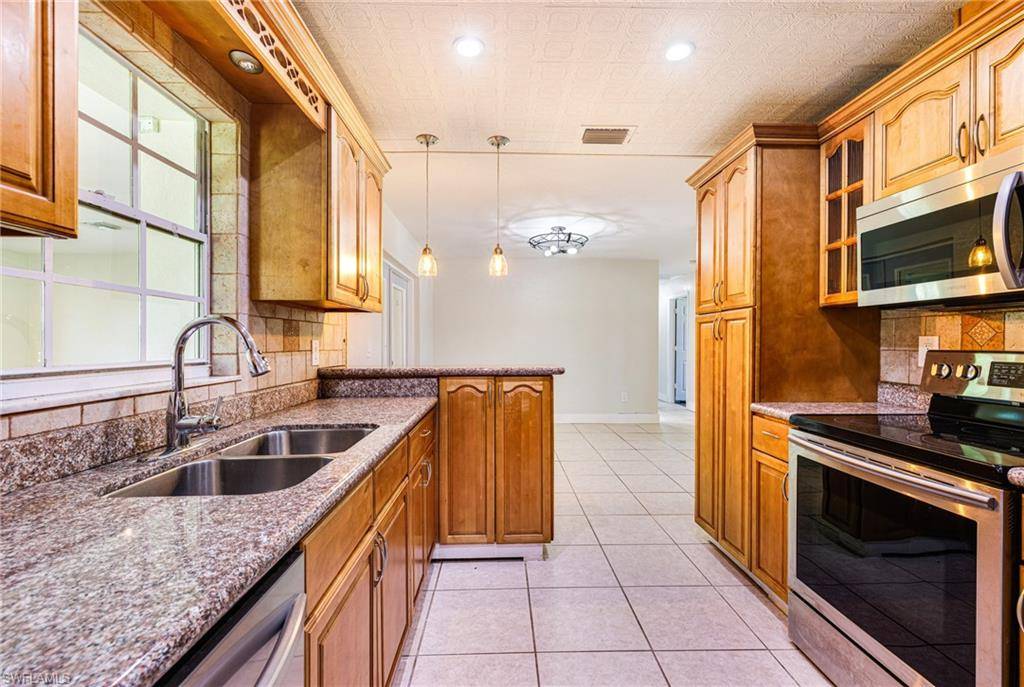 Fort Myers, FL 33905,2319 Barcelona AVE