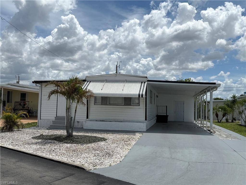 174 Overland TRL, North Fort Myers, FL 33917